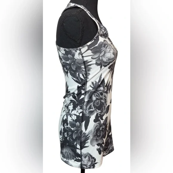 Floral Print Women's Tank Top - Picture 5 of 9